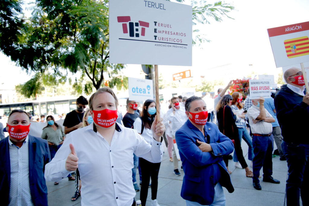 SALVEMOSLAHOSTELERIA 14