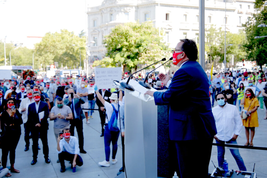 SALVEMOSLAHOSTELERIA 31