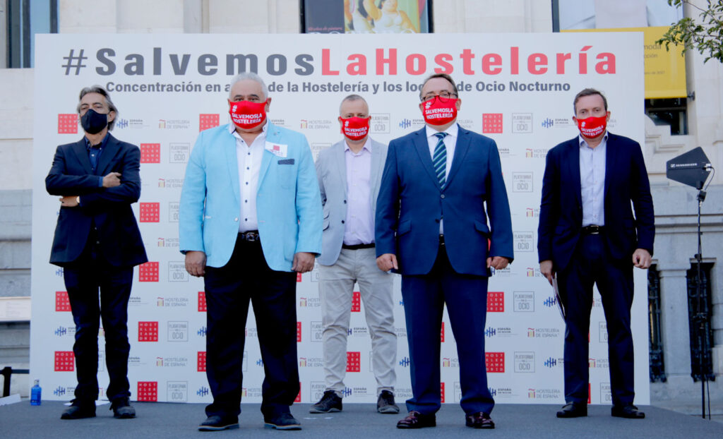 SALVEMOSLAHOSTELERIA 32