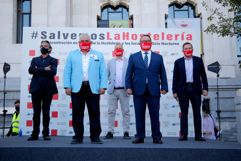 SALVEMOSLAHOSTELERIA 34