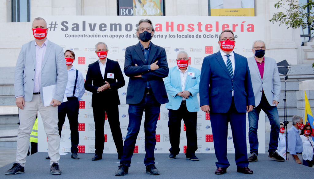 SALVEMOSLAHOSTELERIA 38