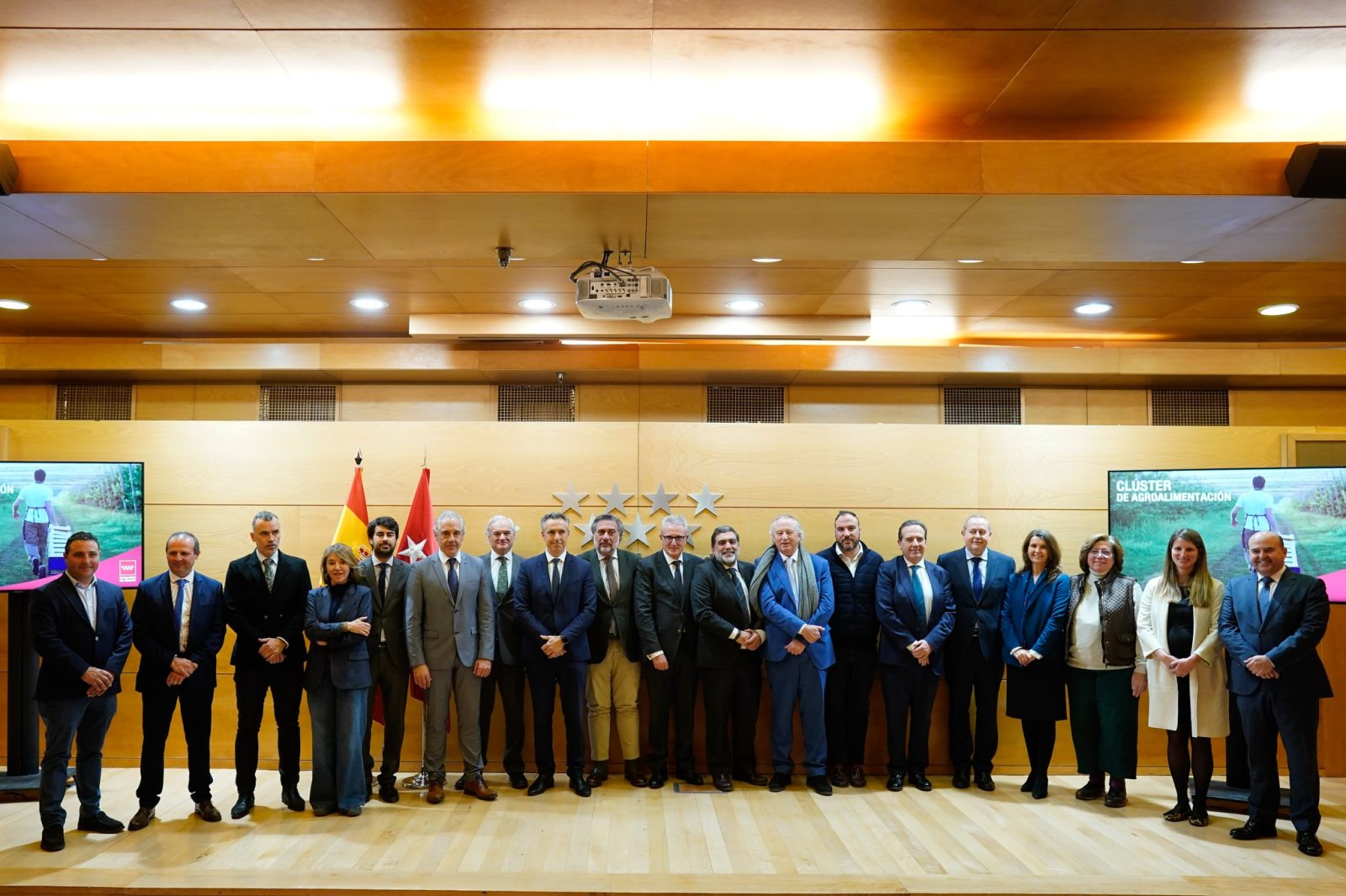 Nace el nuevo clúster de agroalimentación con 130 participantes en la cadena de producción de La Comunidad de Madrid - La Viña