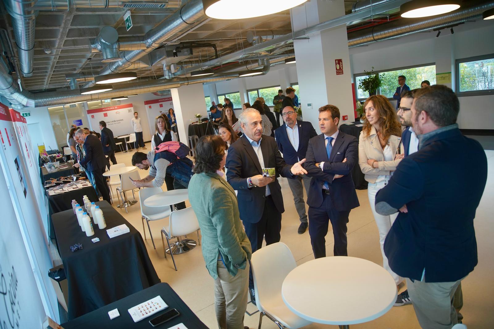 El Ayuntamiento de Las Rozas y Hostelería Madrid impulsan la gastronomía del municipio - La Viña