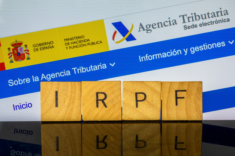 Últimos días para entregar la documentación de la renta en Hostelería Madrid - La Viña