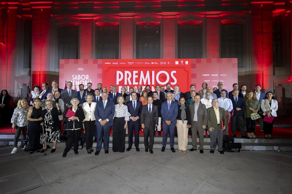 Hostelería Madrid suma 21 nuevos socios Platino, premiando la fidelidad de sus asociados de más de 25 años - La Viña