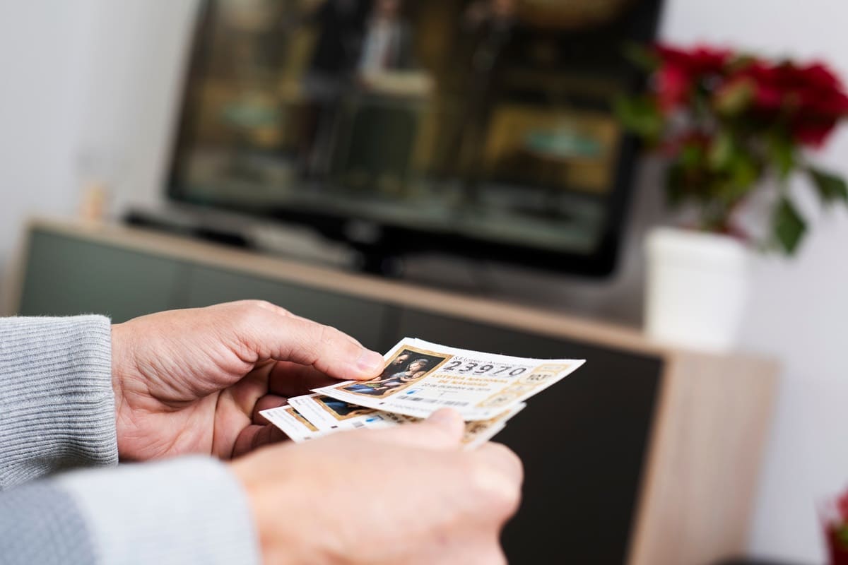 ¿Sabes cómo tributa la Lotería de Navidad? - La Viña